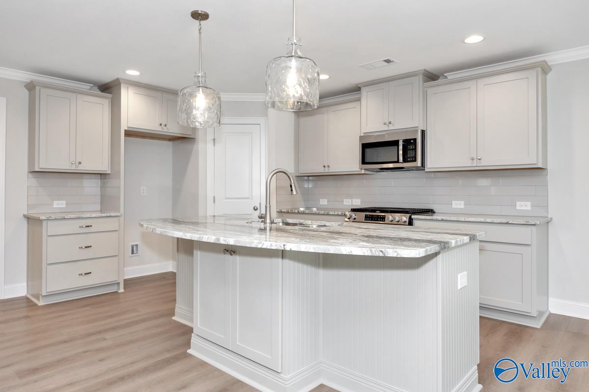 9508 Hampton Oak Drive