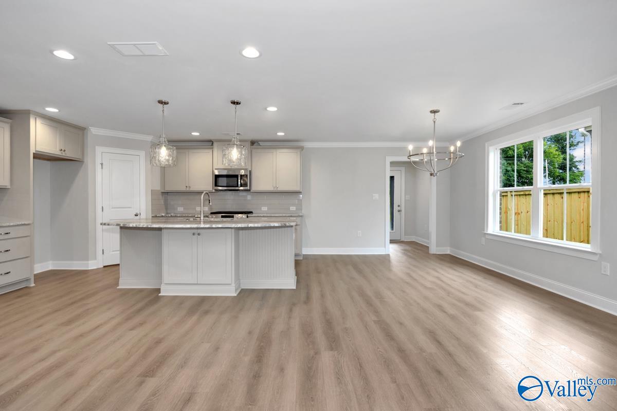 9508 Hampton Oak Drive