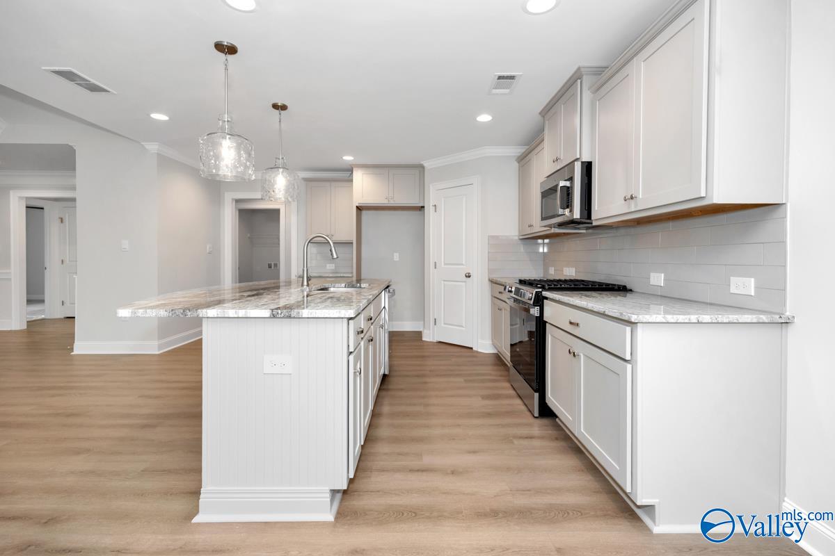 9508 Hampton Oak Drive