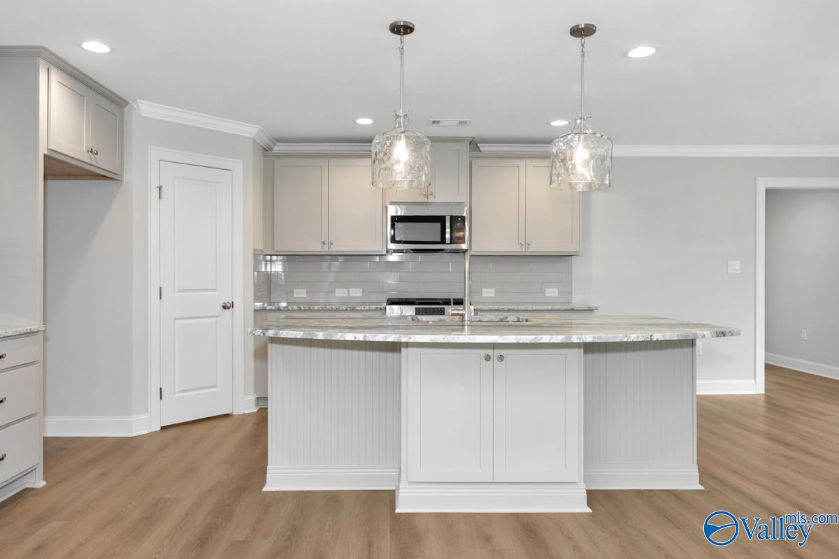 9508 Hampton Oak Drive