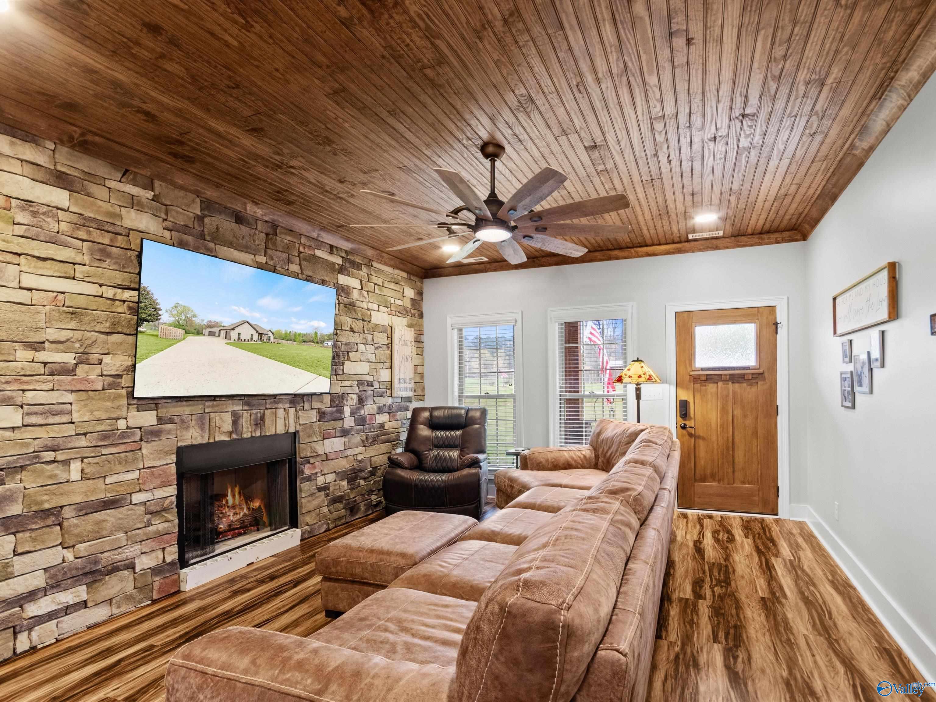 23359 Mooresville Road