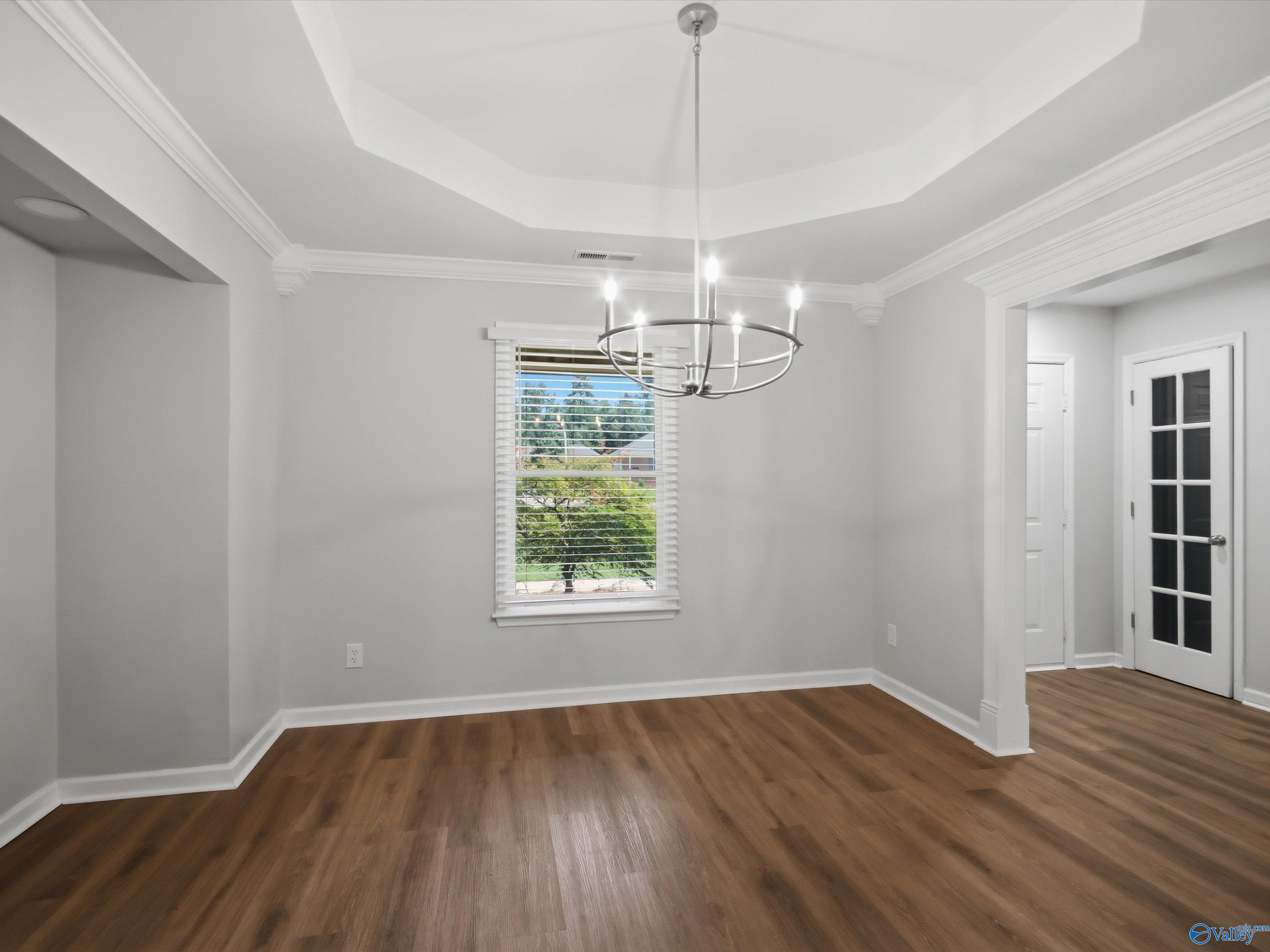 220 Bent Oak Circle