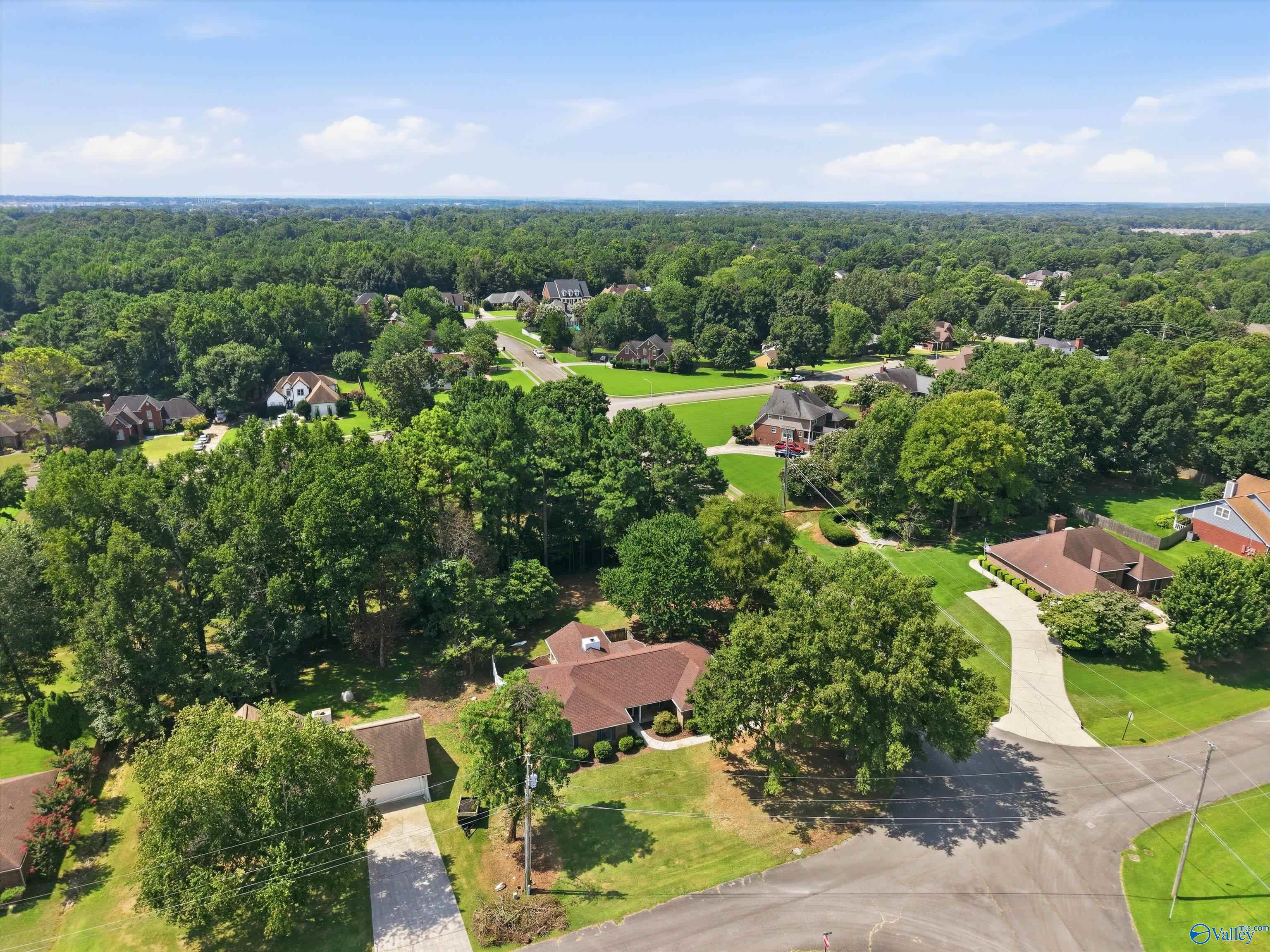 220 Bent Oak Circle