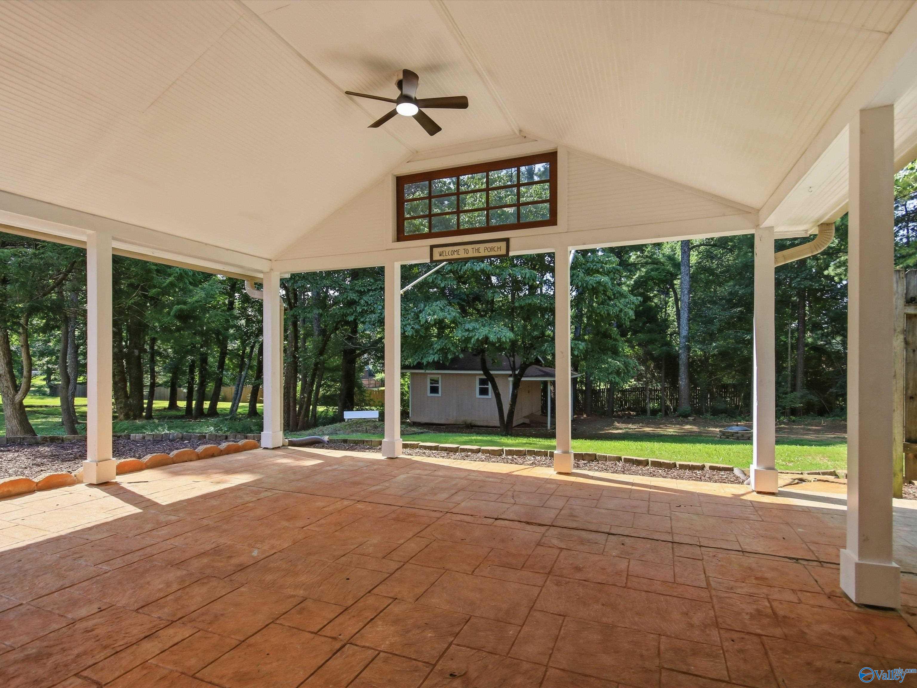 220 Bent Oak Circle