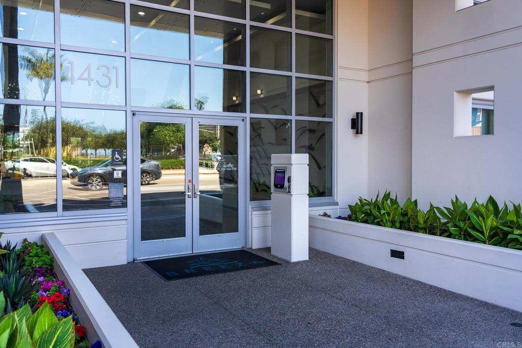 1432 Pacific Highway 315