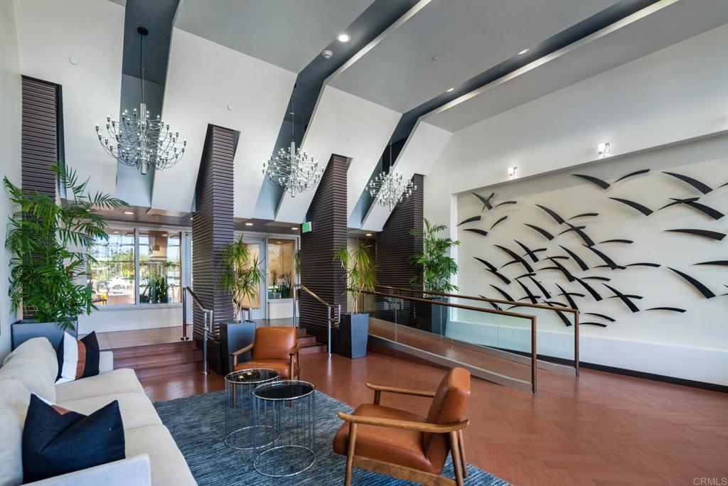 1432 Pacific Highway 315