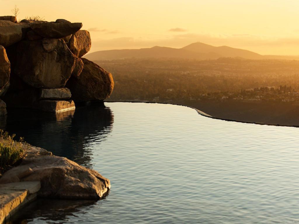 18000 Sunset Point Road