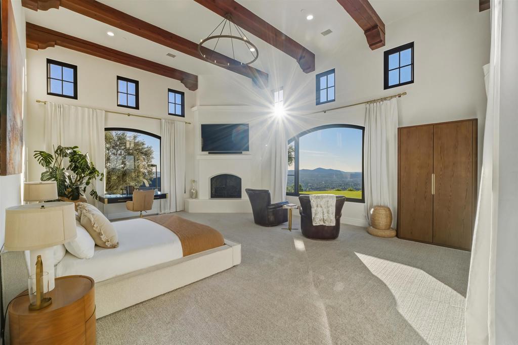 18000 Sunset Point Road