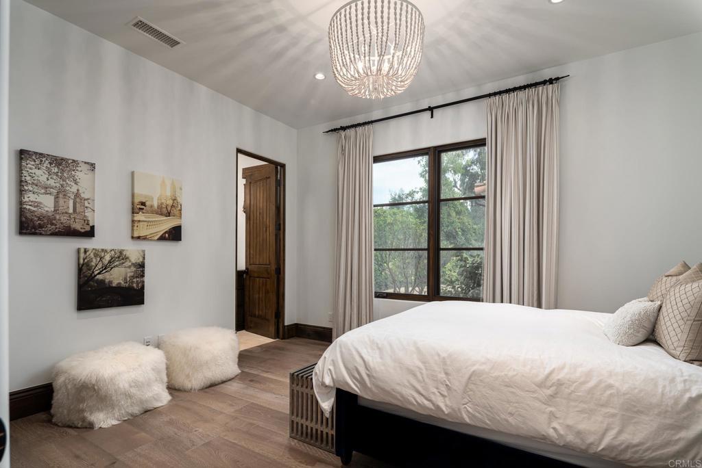 18411 Calle La Serra