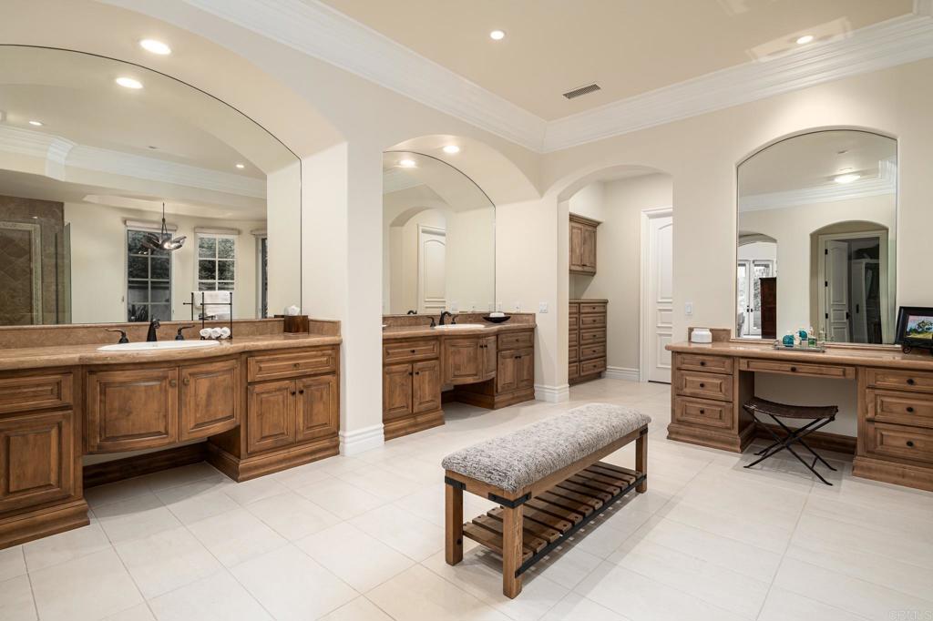 6627 Calle Ponte Bella