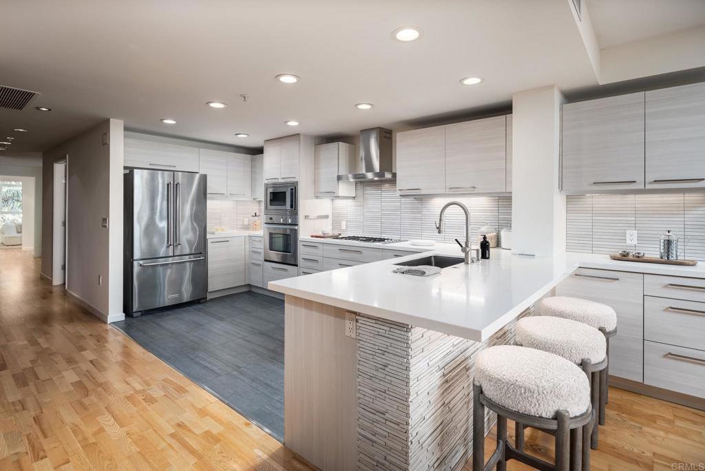 1431 Pacific Highway 315