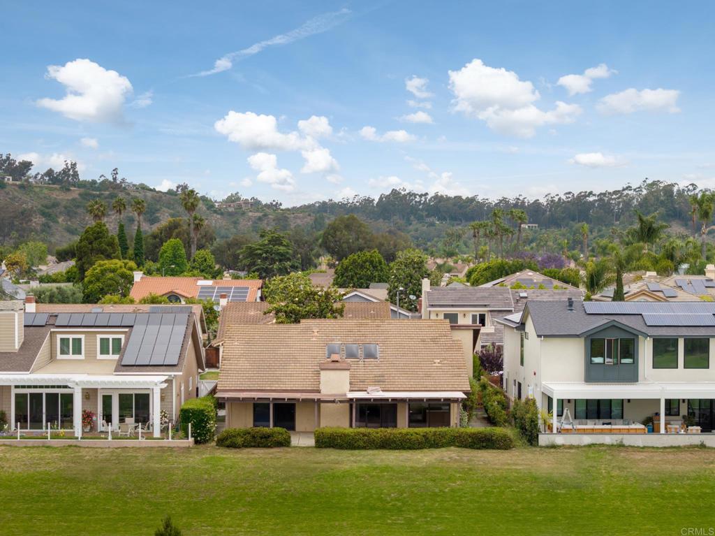 3817 Avenida Feliz