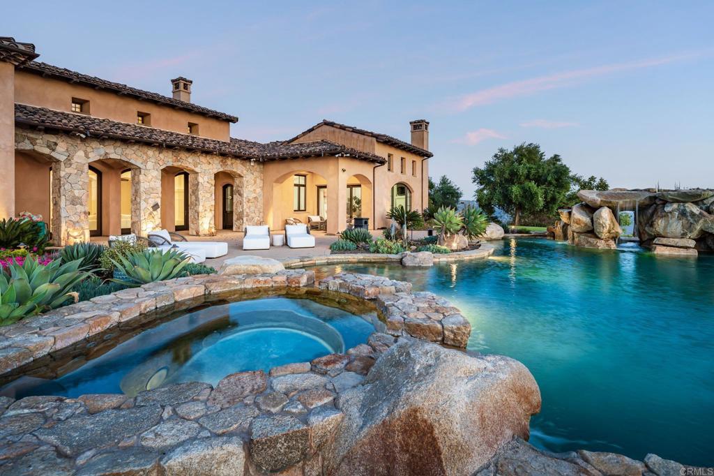 18000 Sunset Point Drive