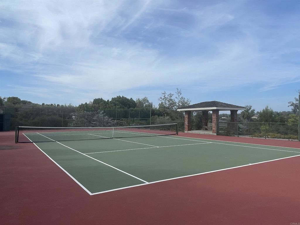 6375 La Valle Plateada