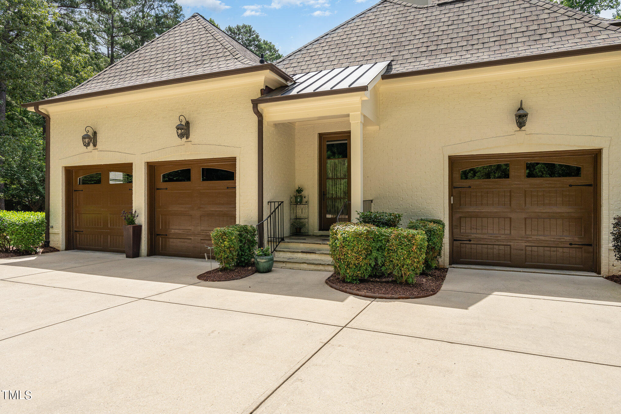 10120 Lobley Hill Lane