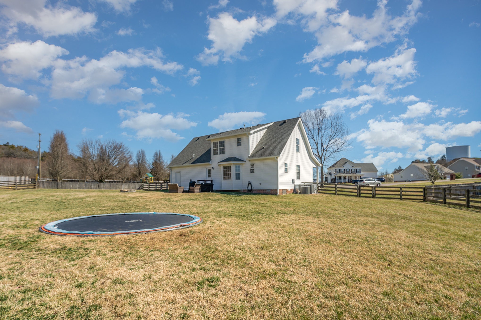 2777 Iroquois Dr
