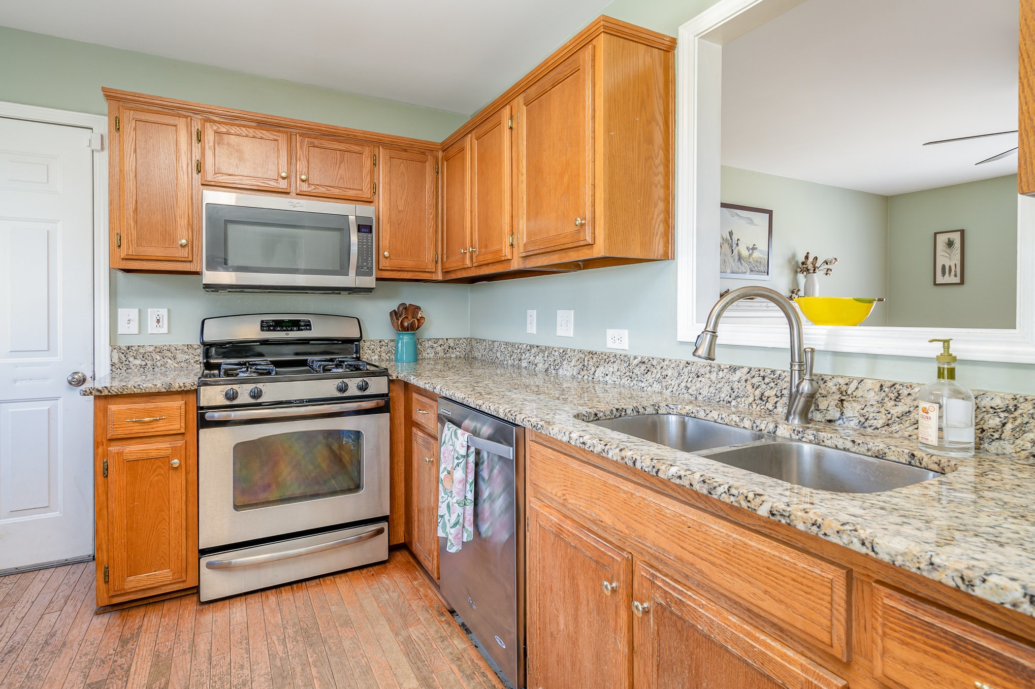 2777 Iroquois Dr