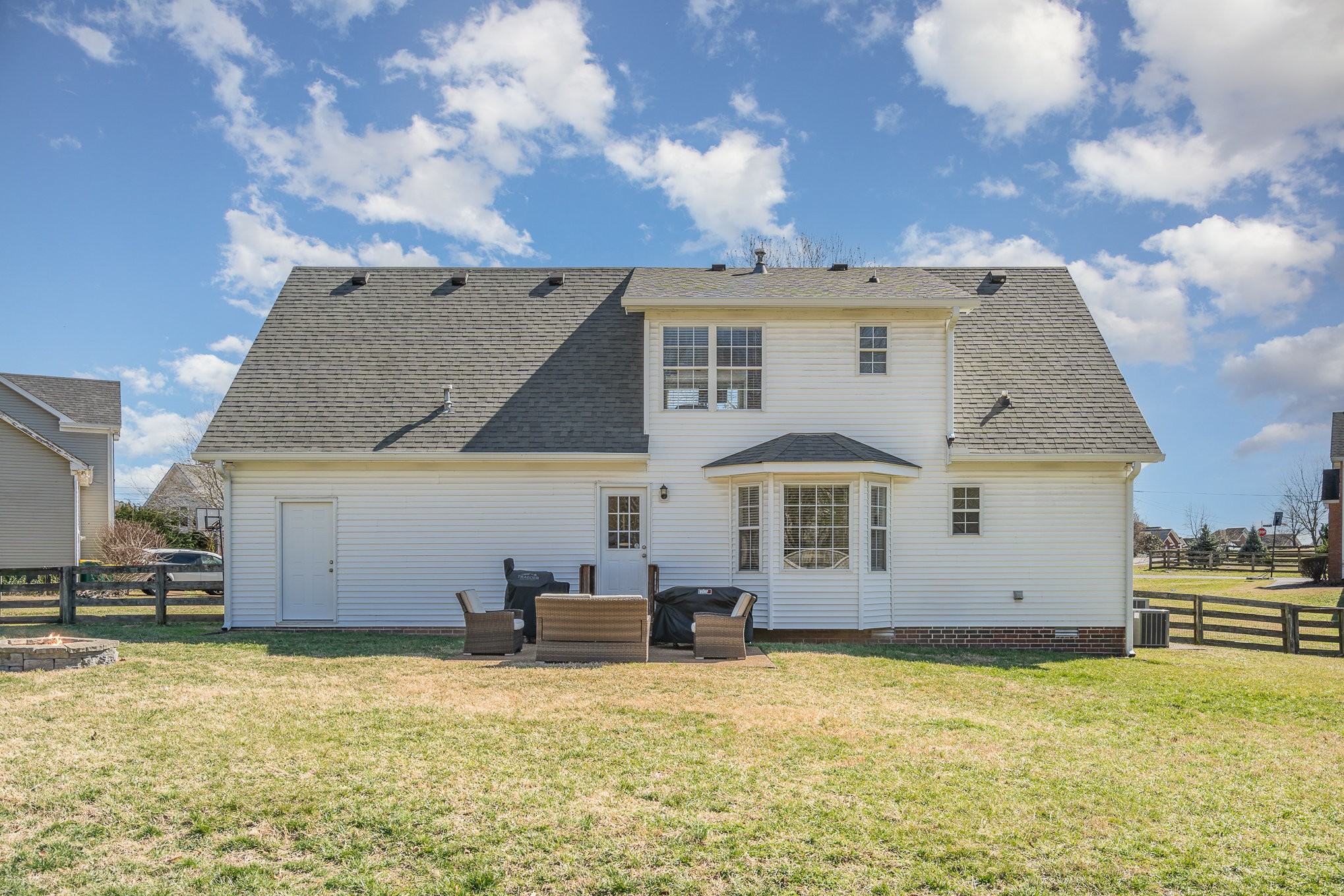 2777 Iroquois Dr