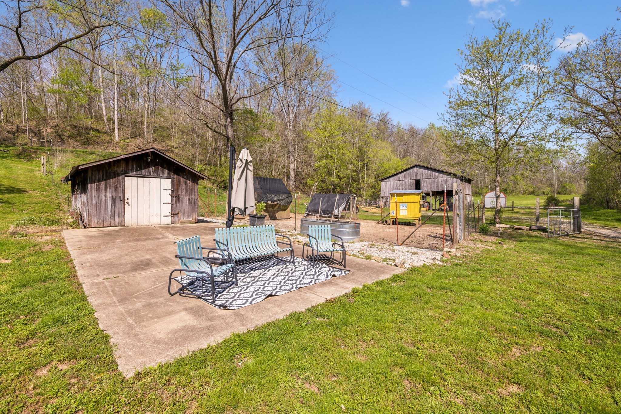 5822 Fly Hollow Rd