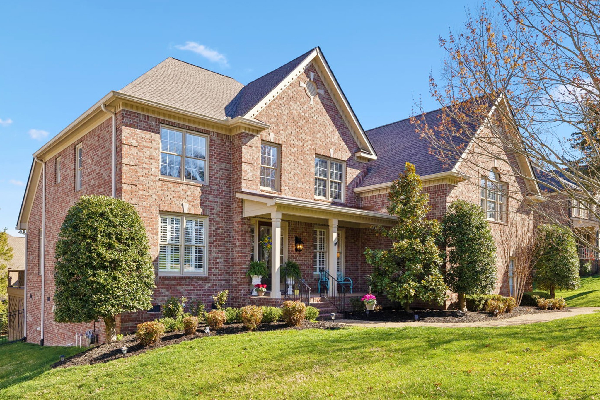 1136 Meadow Bridge Ln