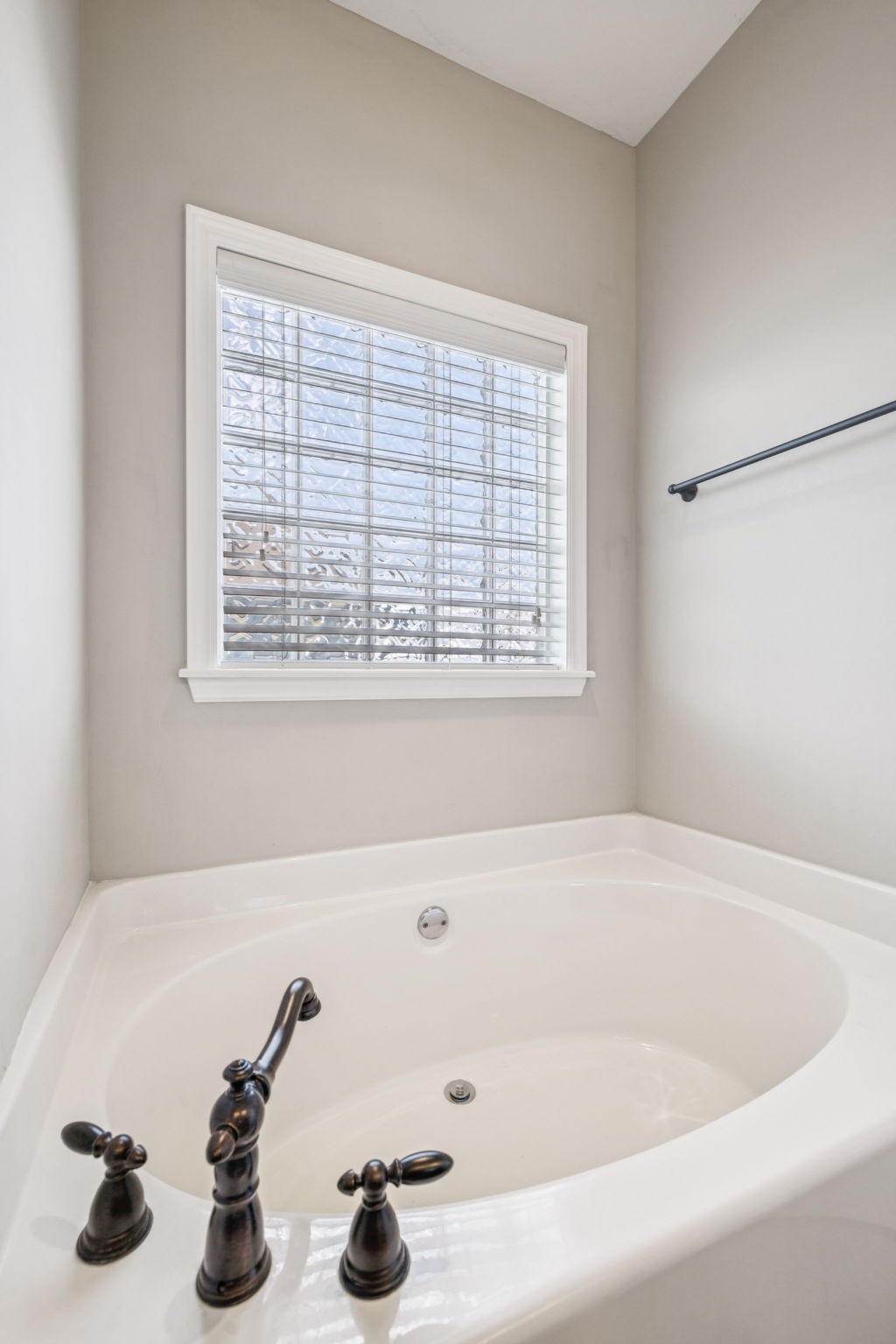 210 Drema Ct