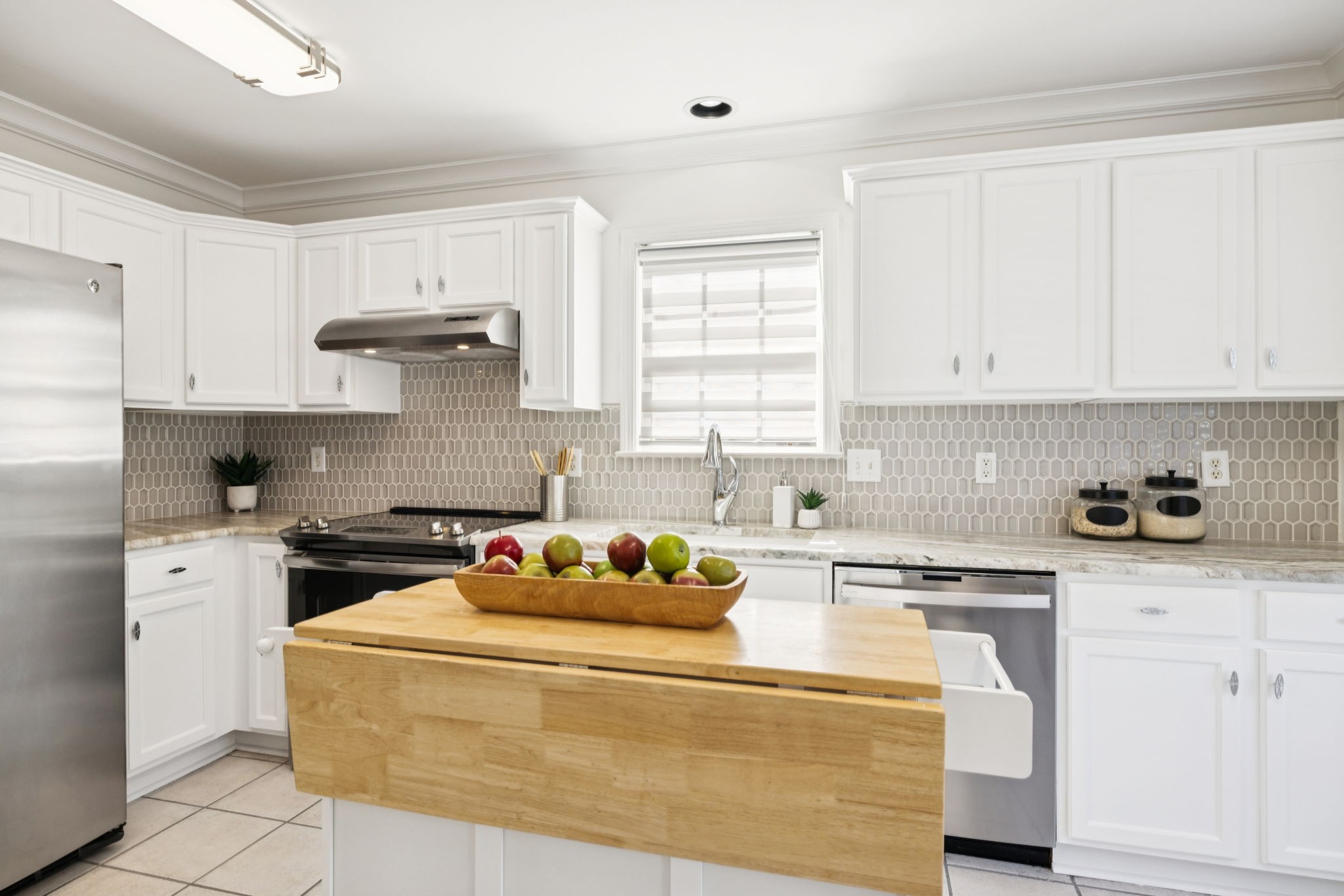 93 Alton Park Ln Unit: 93