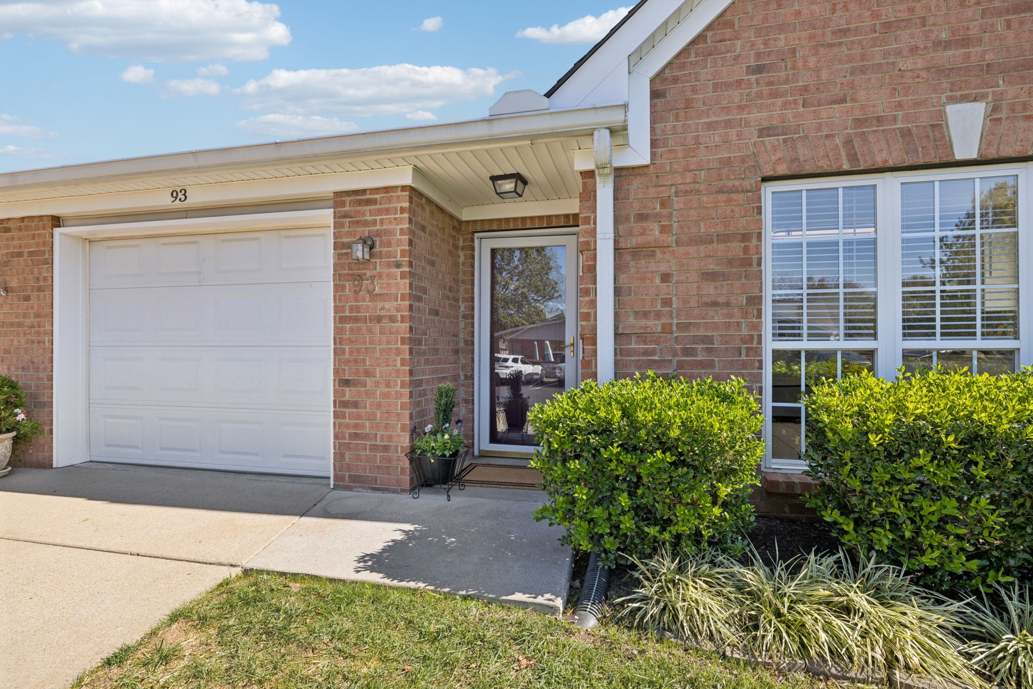 93 Alton Park Ln Unit: 93