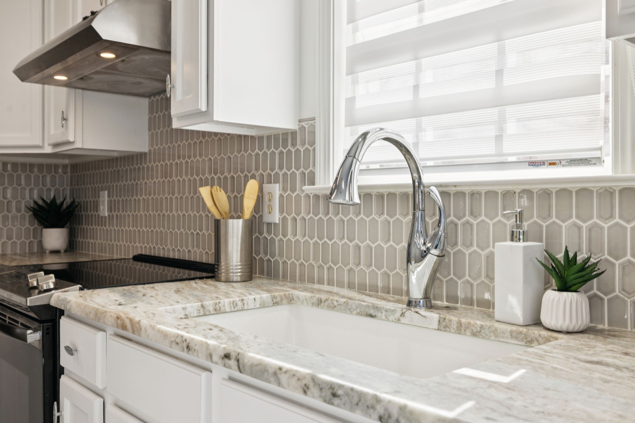 93 Alton Park Ln Unit: 93