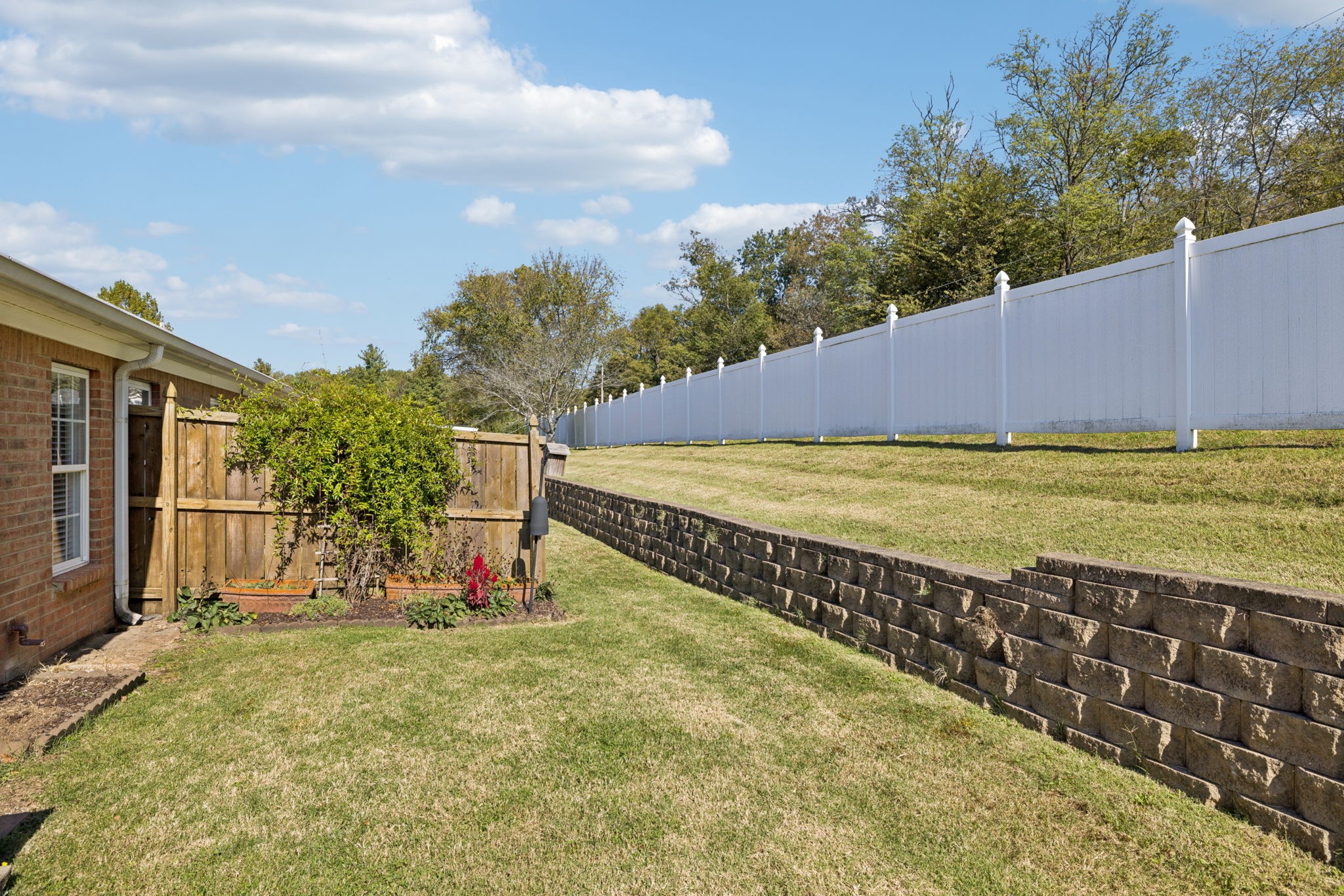 93 Alton Park Ln Unit: 93