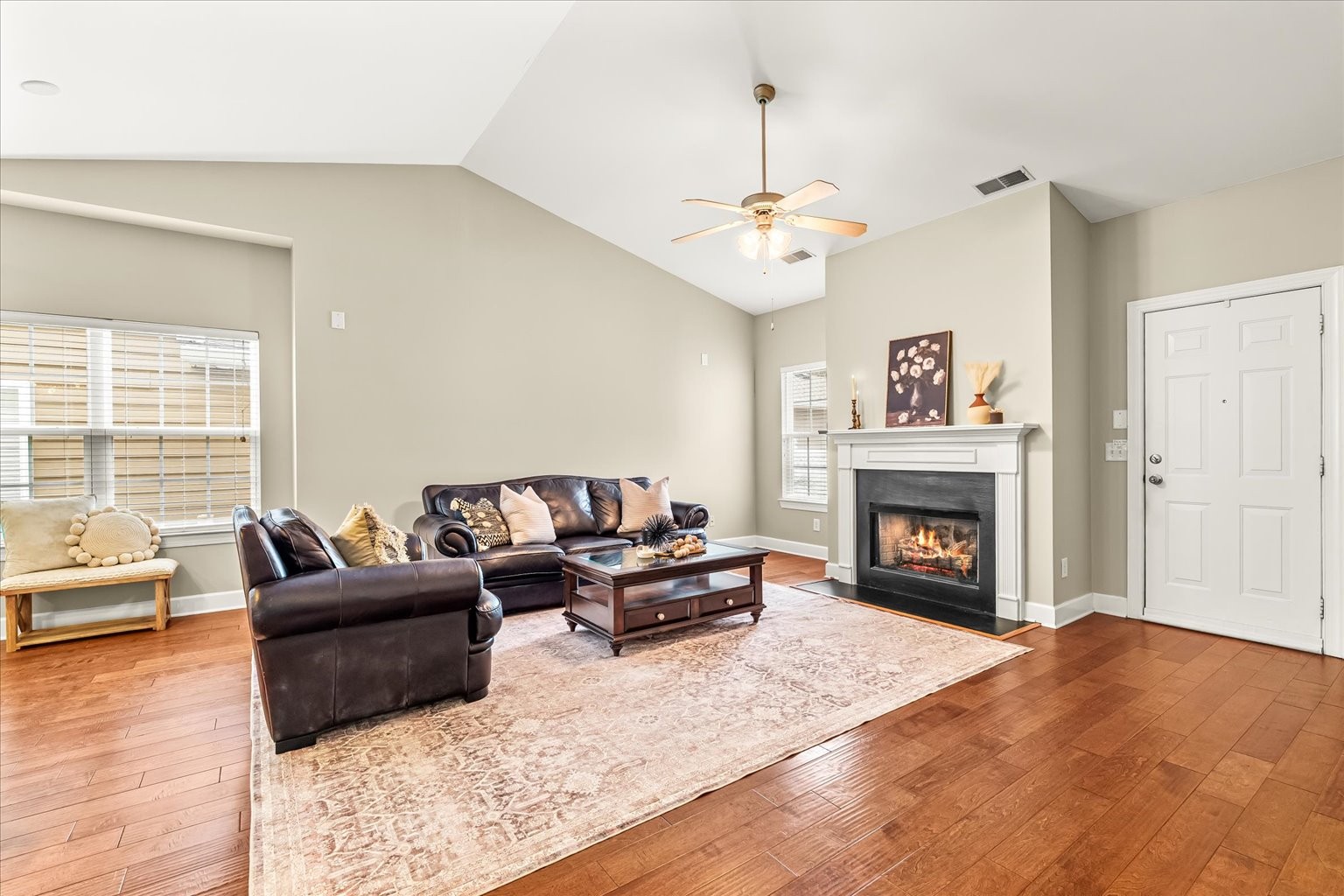 8676 Gauphin Pl