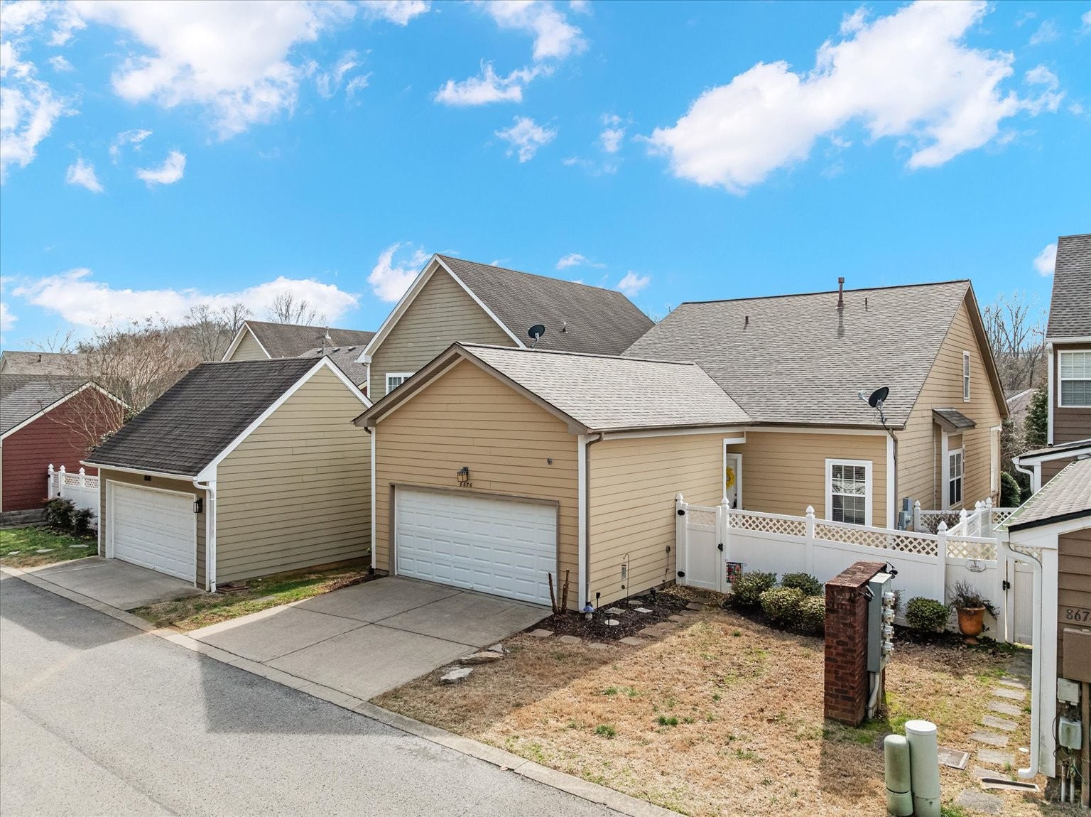 8676 Gauphin Pl