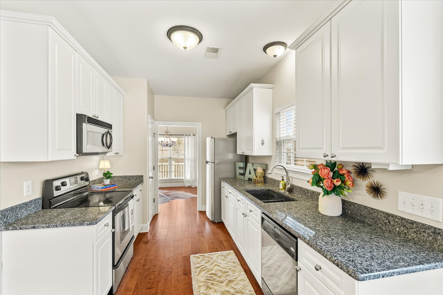 8676 Gauphin Pl
