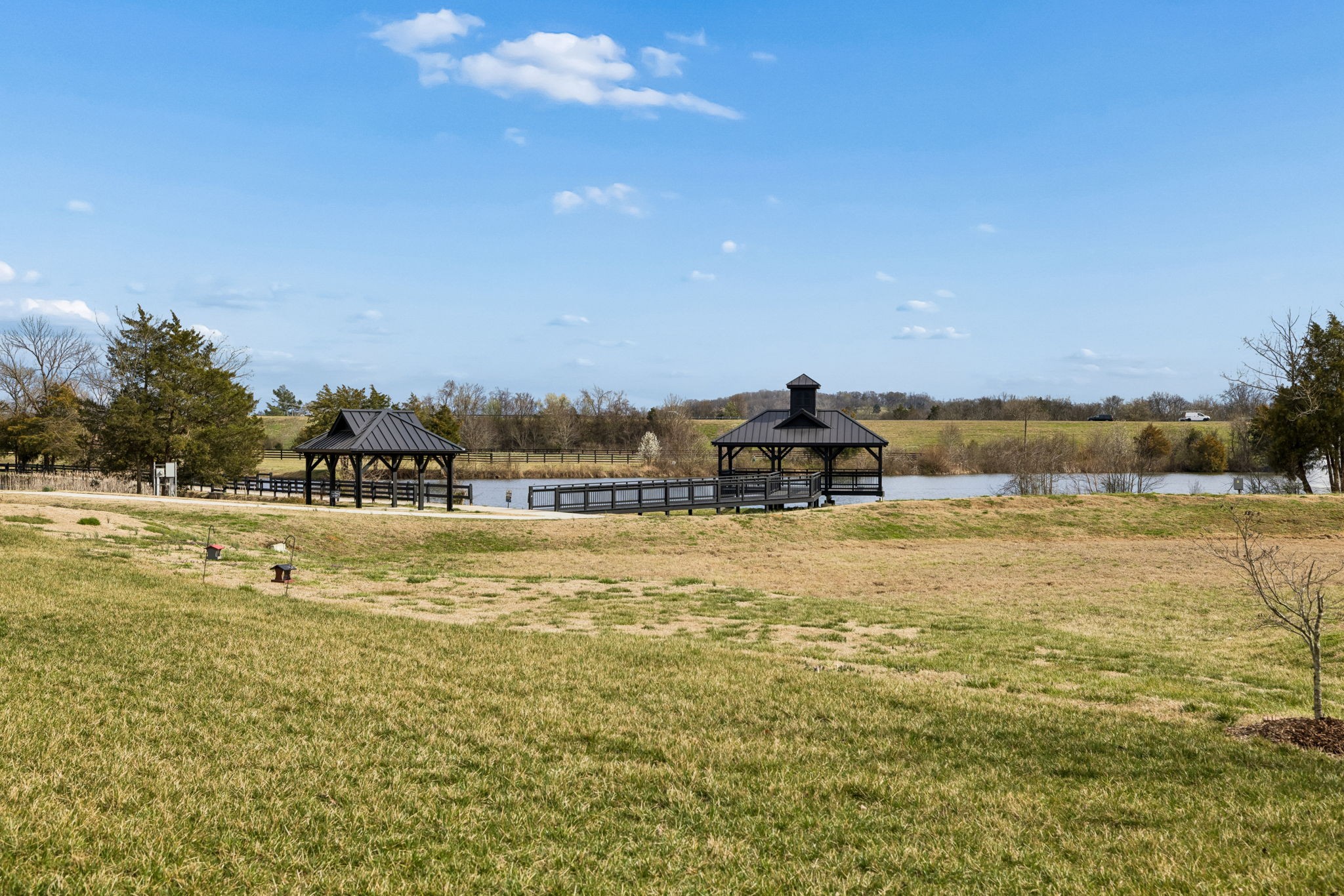 1049 Pine Creek Dr