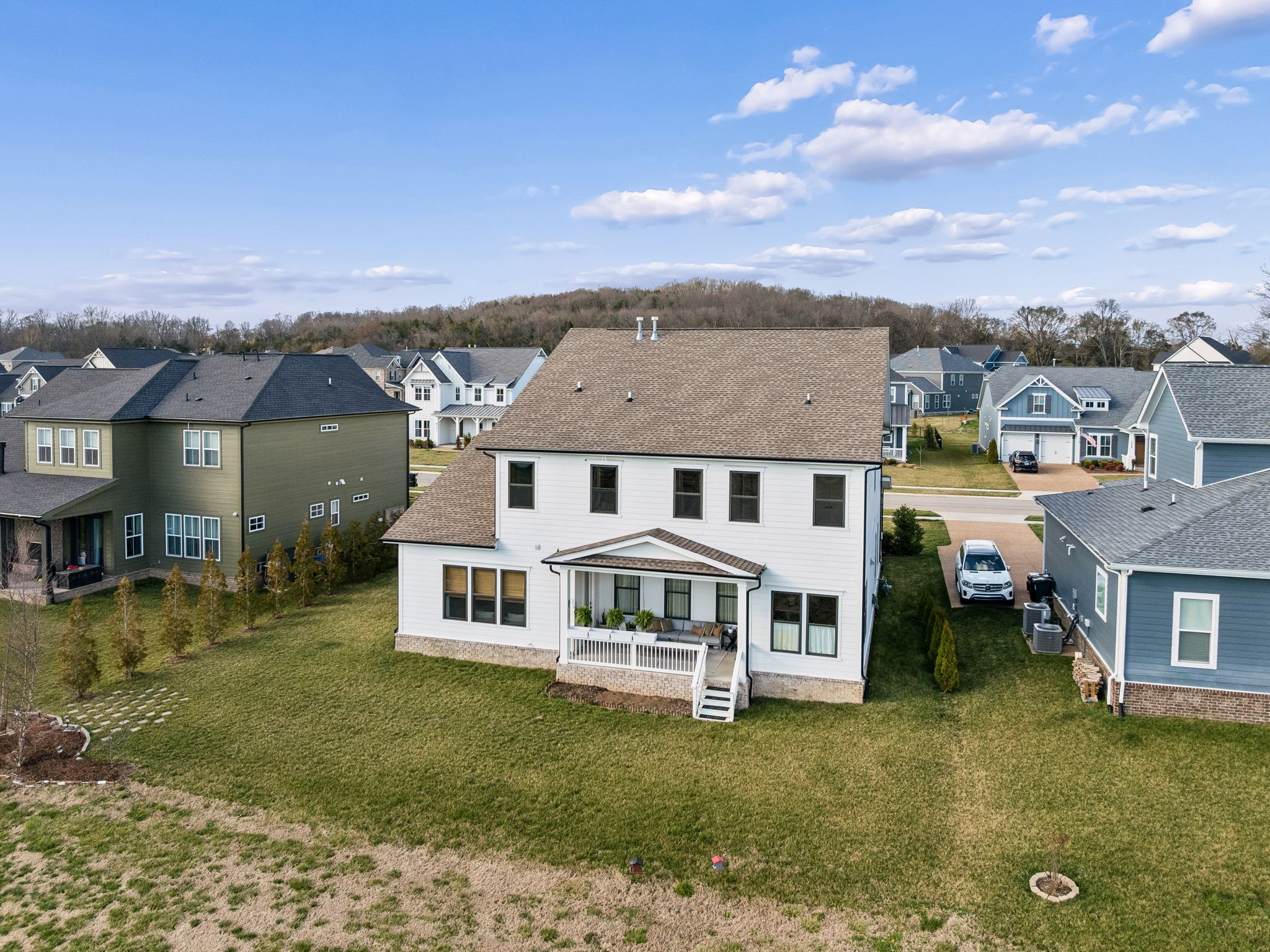 1049 Pine Creek Dr