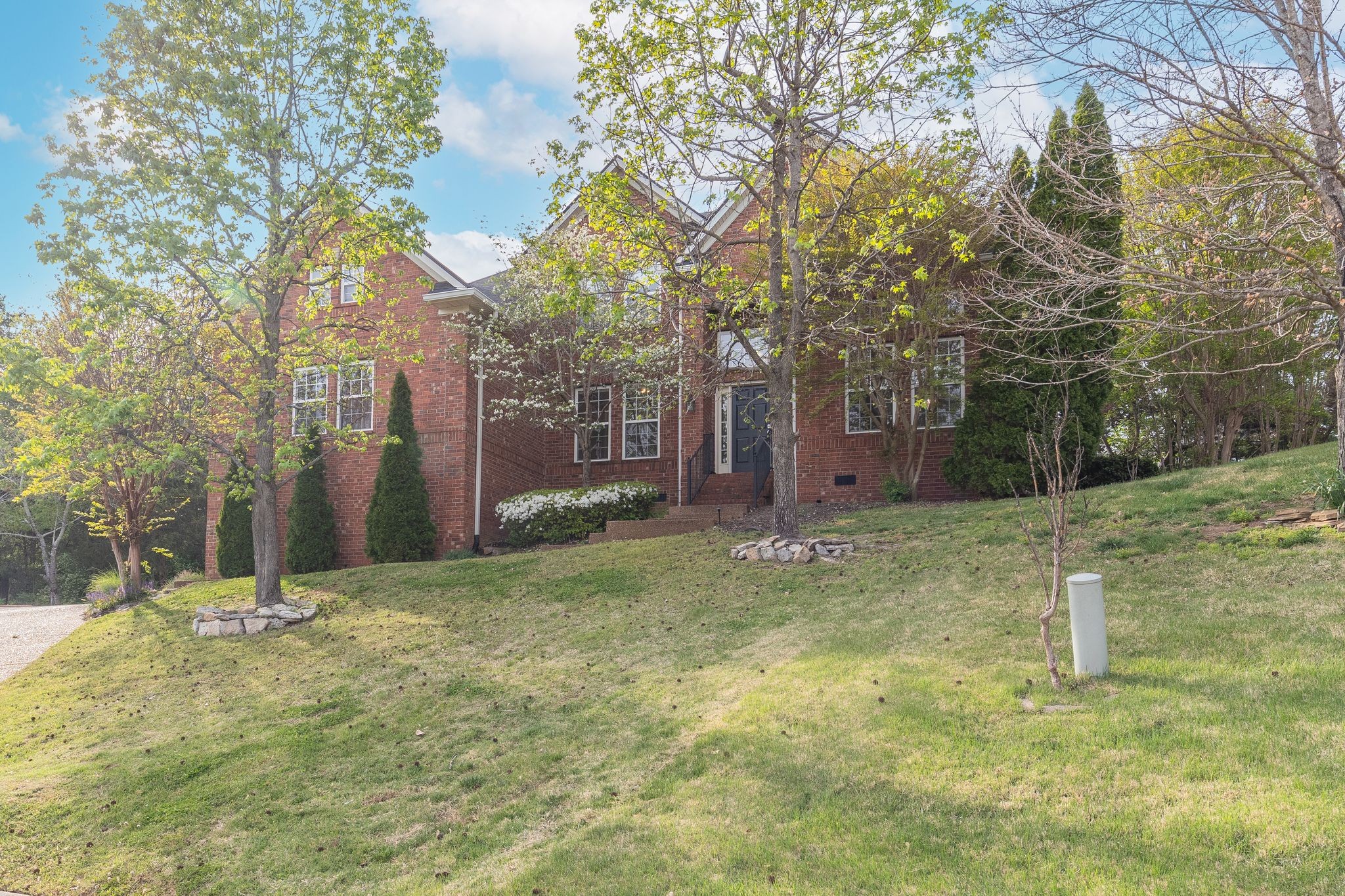 415 Enclave Ct