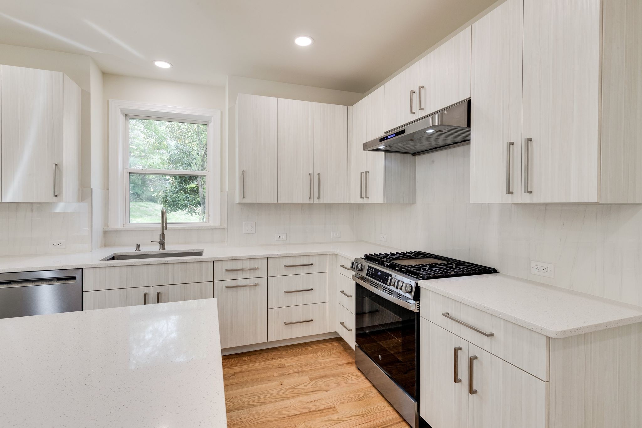 415 Enclave Ct