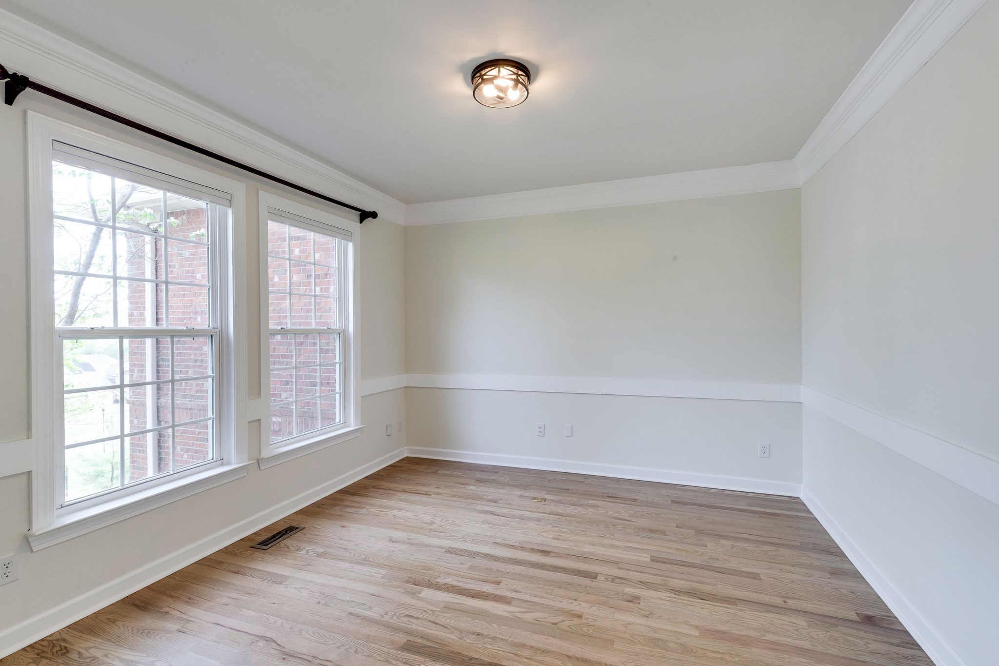 415 Enclave Ct