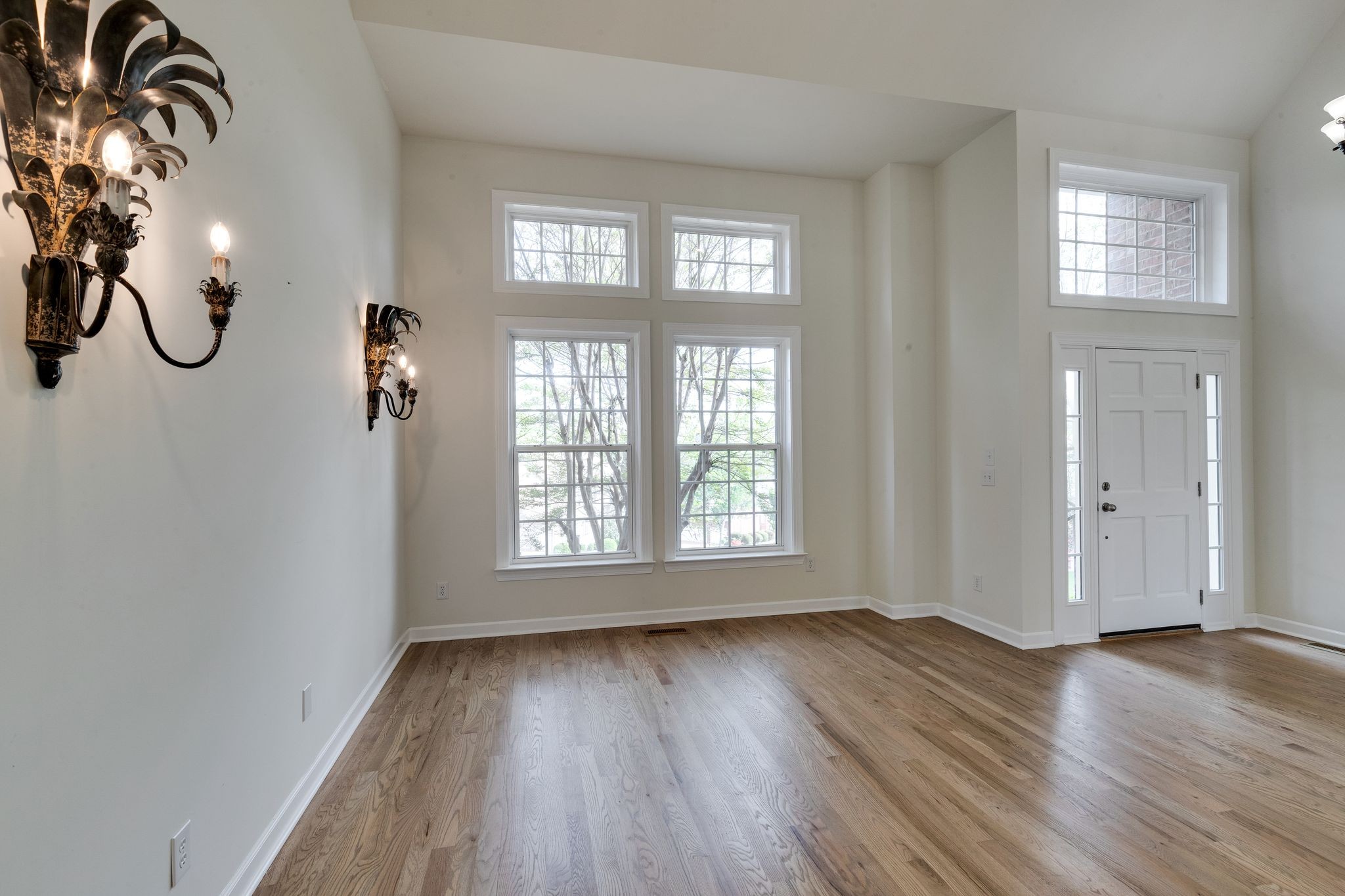 415 Enclave Ct