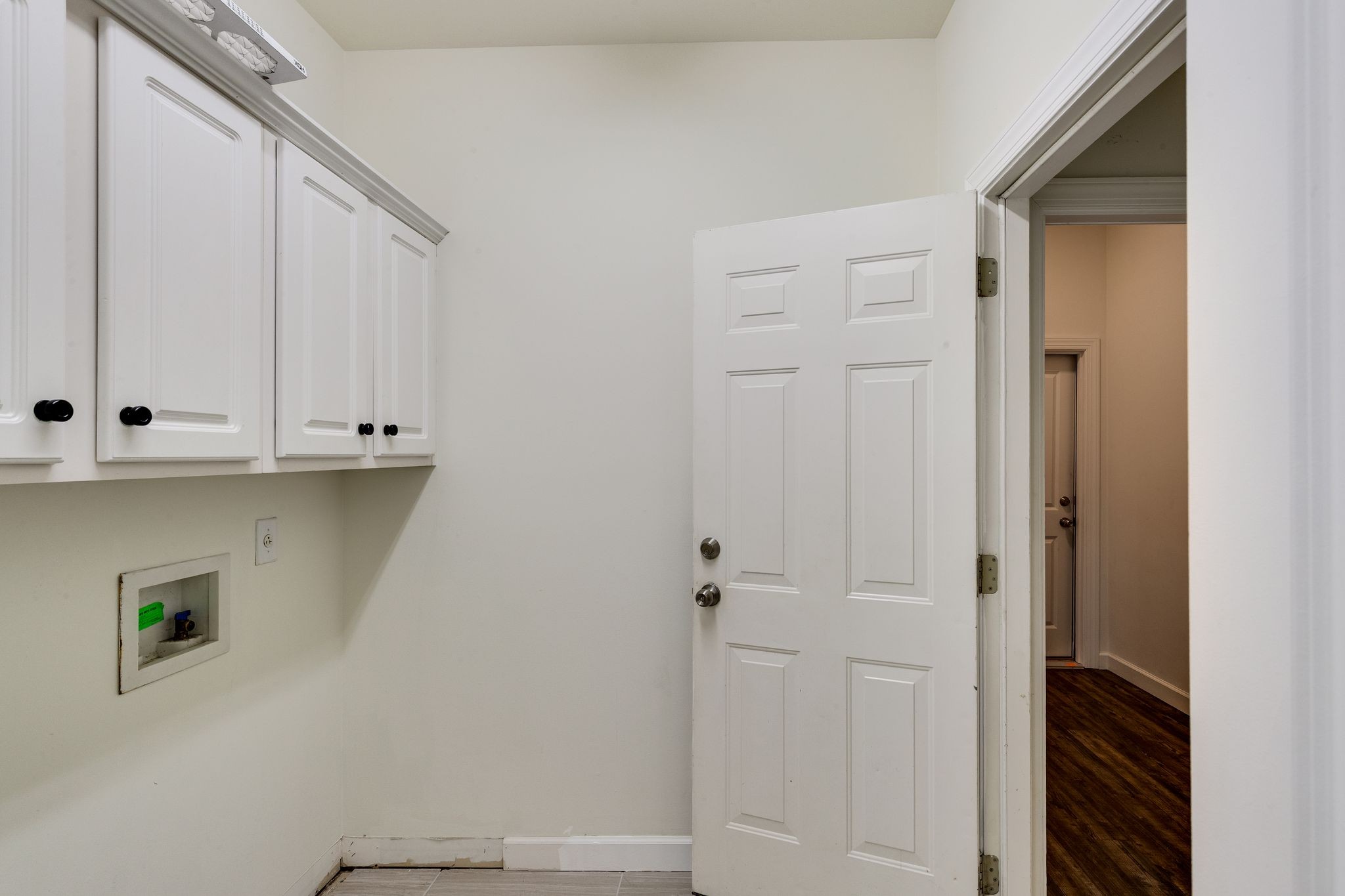 415 Enclave Ct