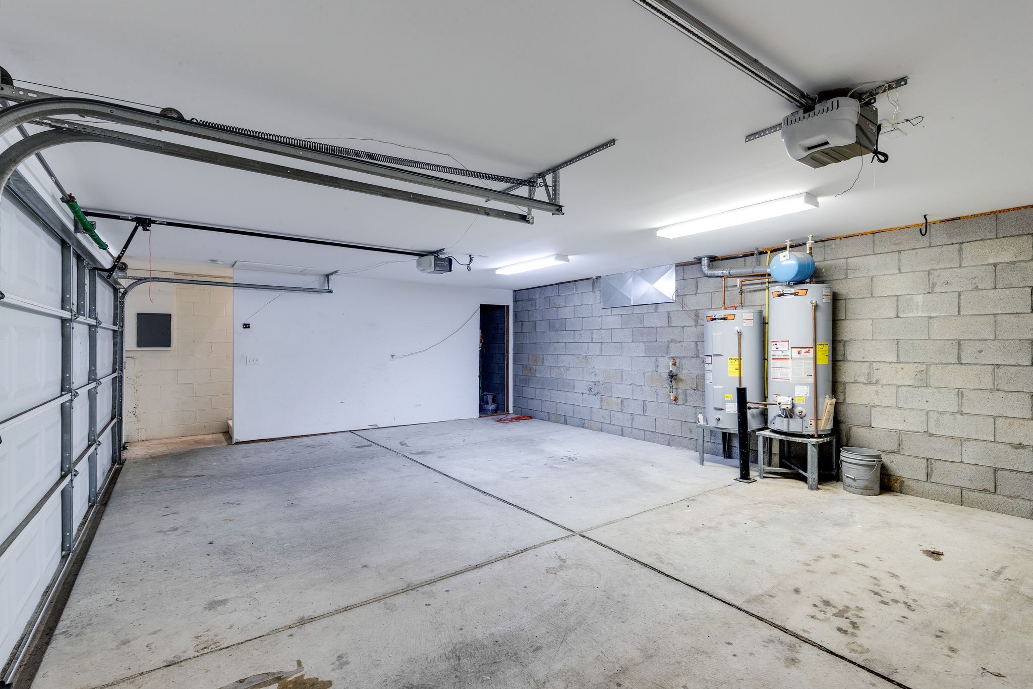 415 Enclave Ct