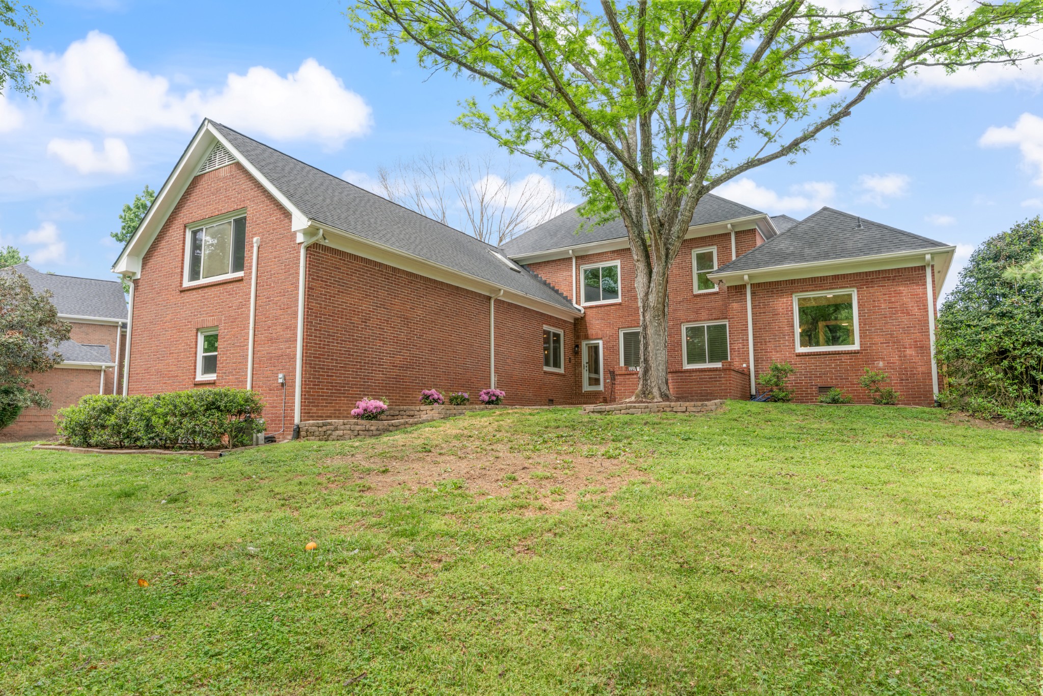 9359 Ansley Ln