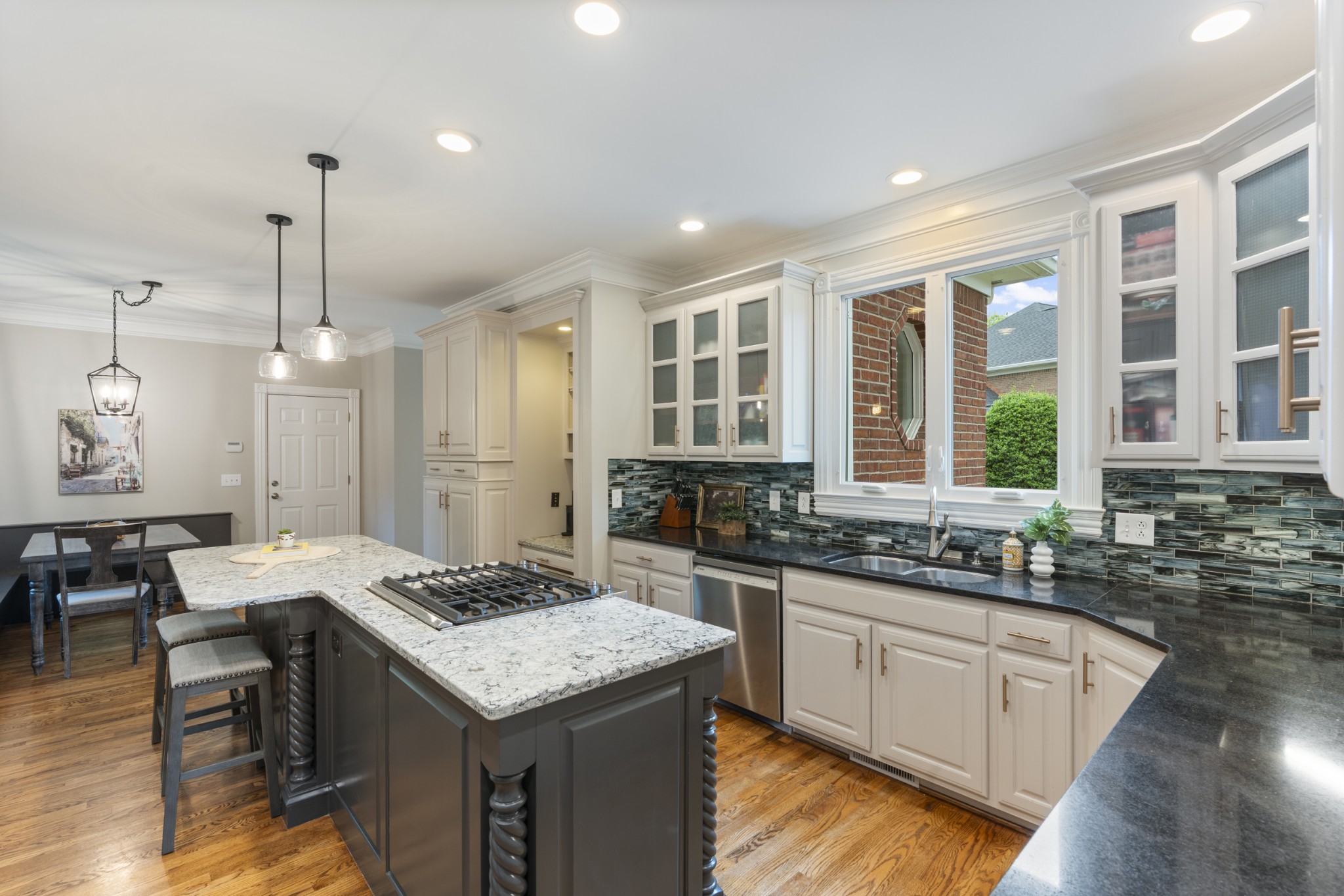 9359 Ansley Ln