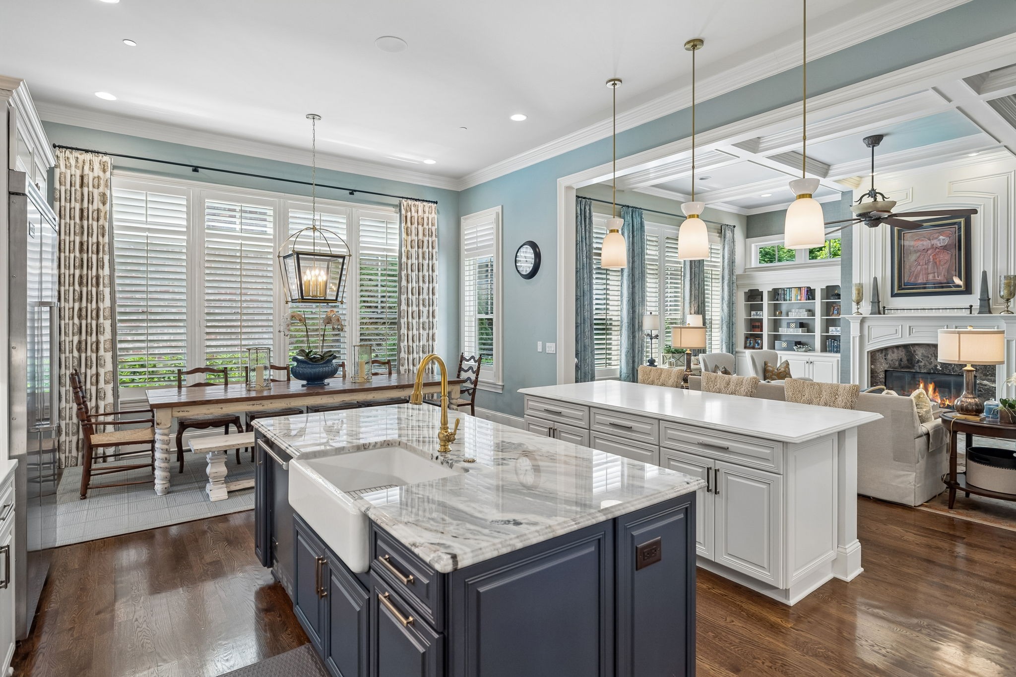 1025 Falling Leaf Cir