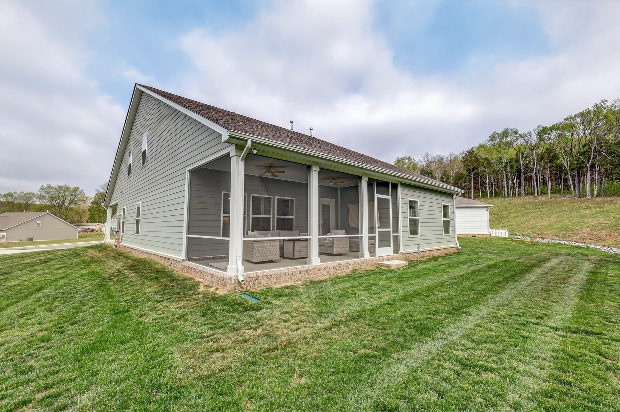 544 Banchory Dr