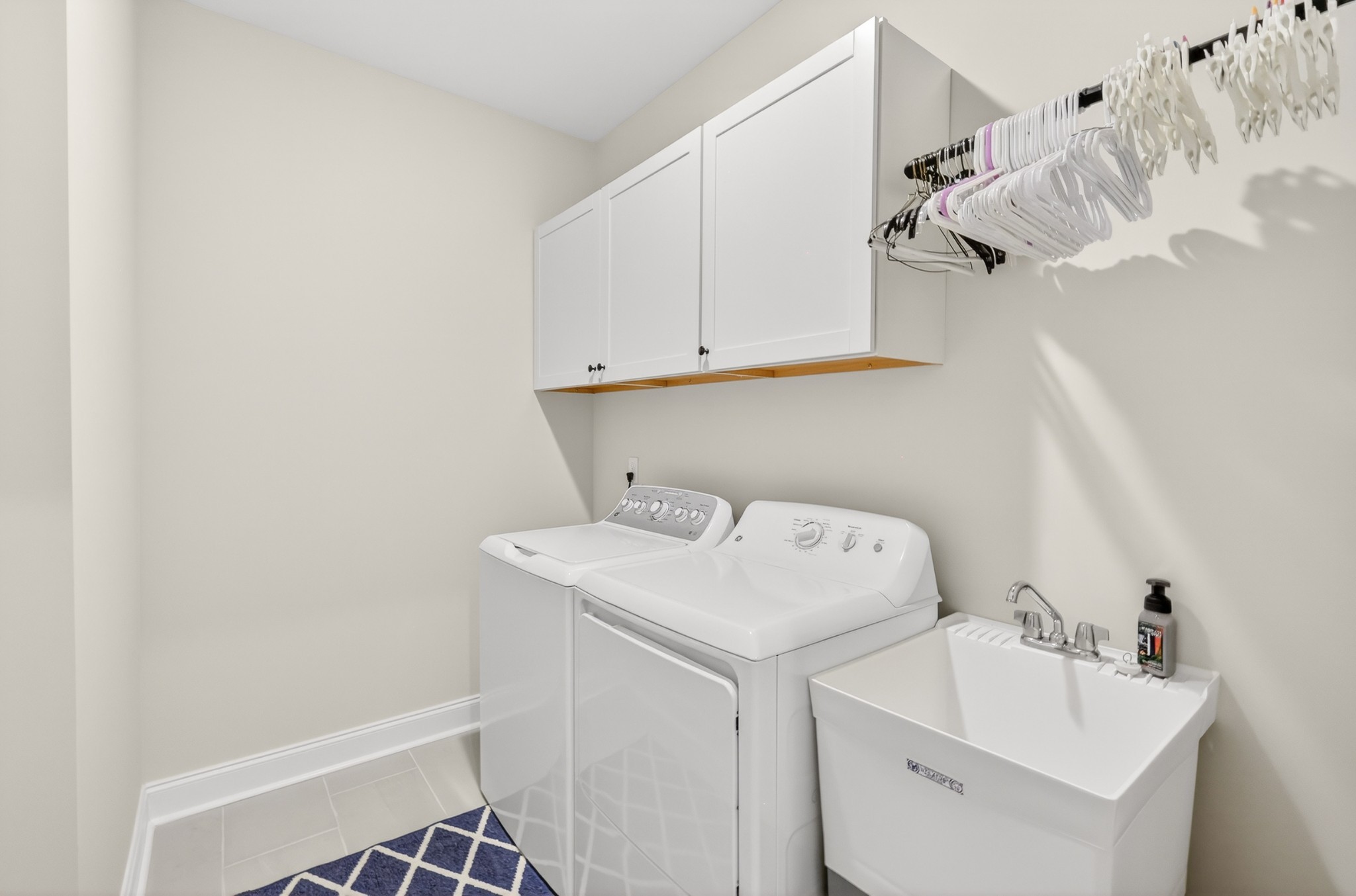 544 Banchory Dr