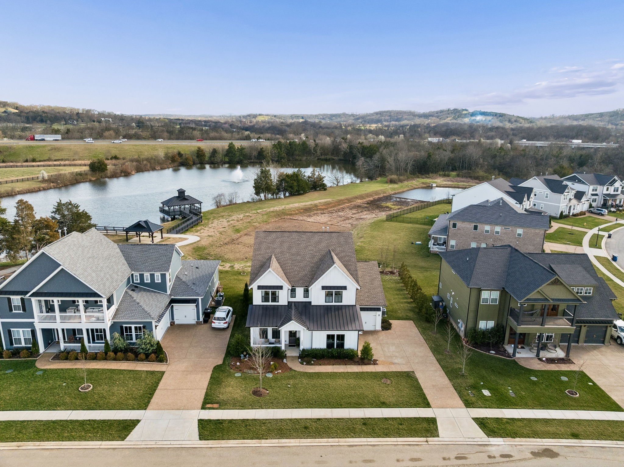 1049 Pine Creek Dr