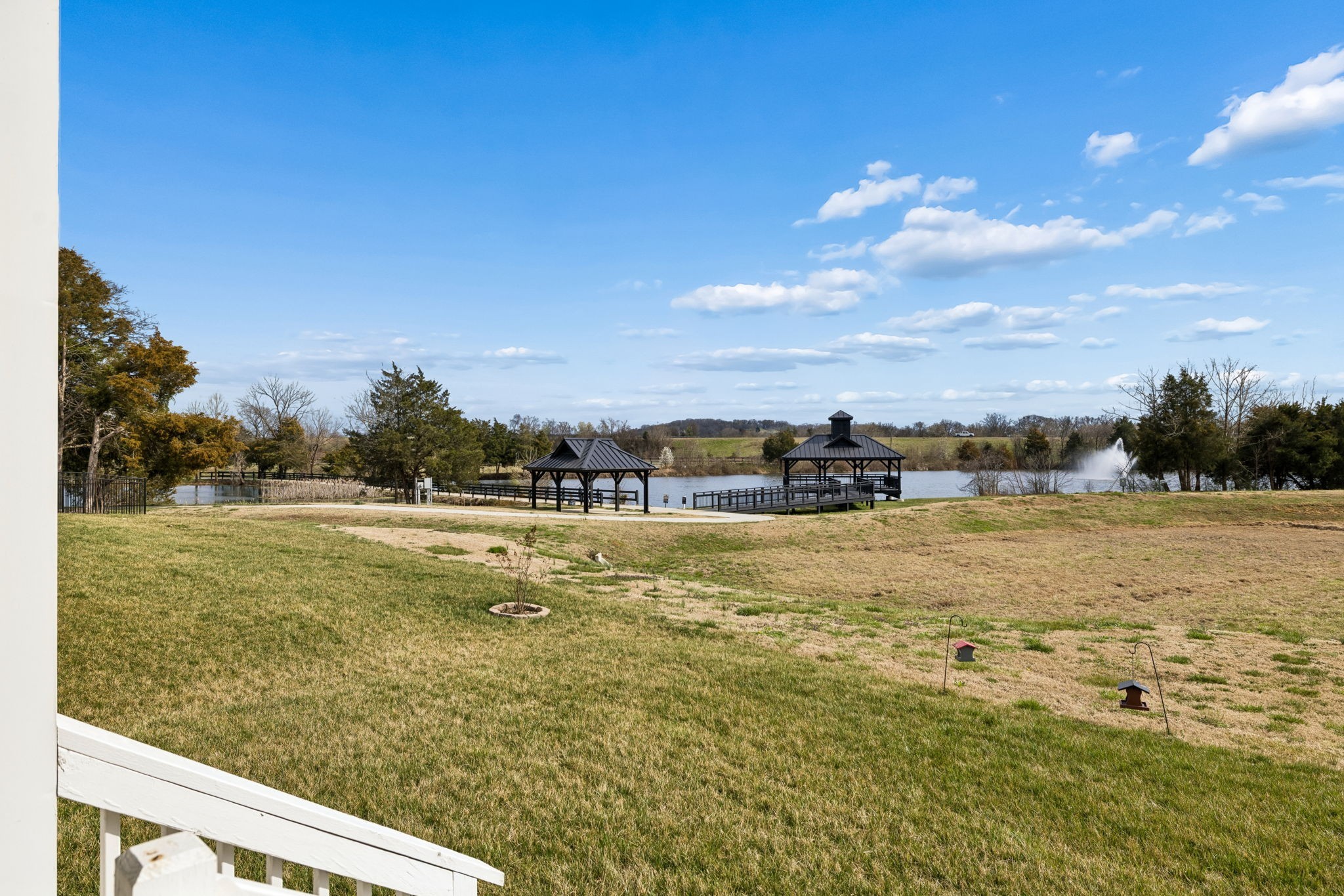 1049 Pine Creek Dr