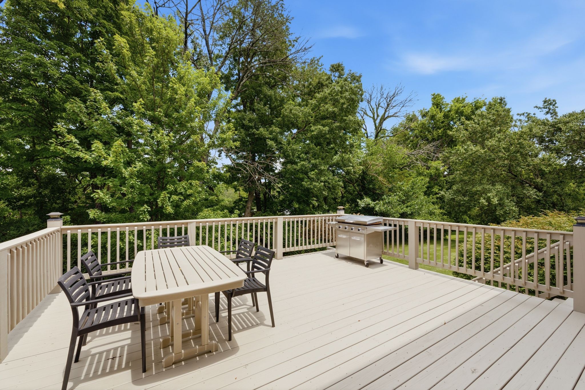 414 Mayfield Pl