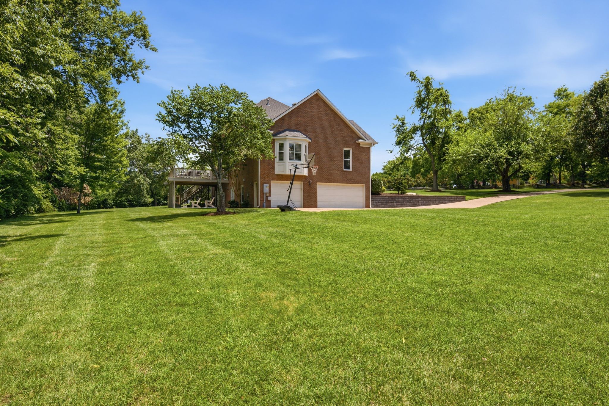 414 Mayfield Pl