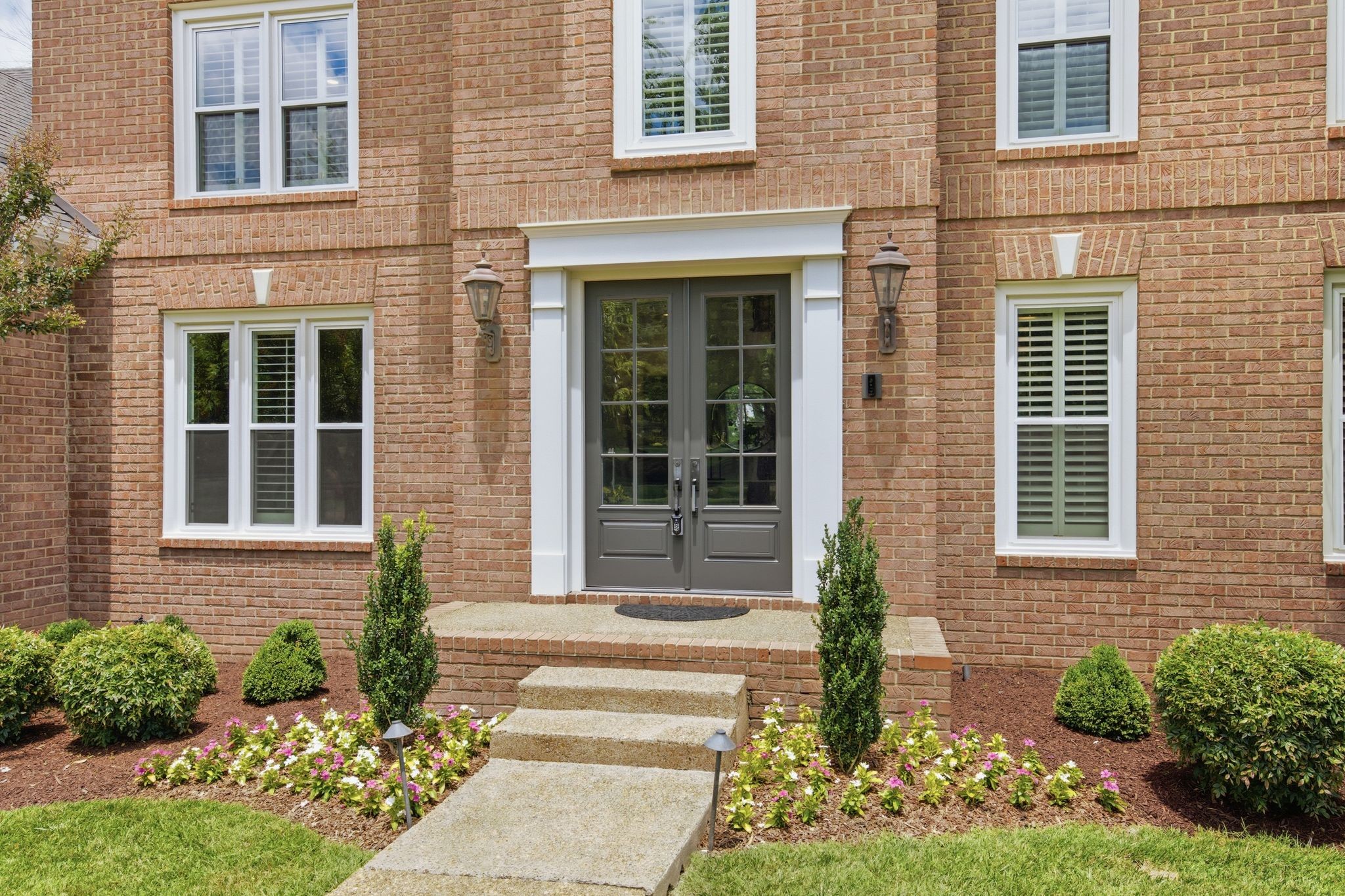 414 Mayfield Pl